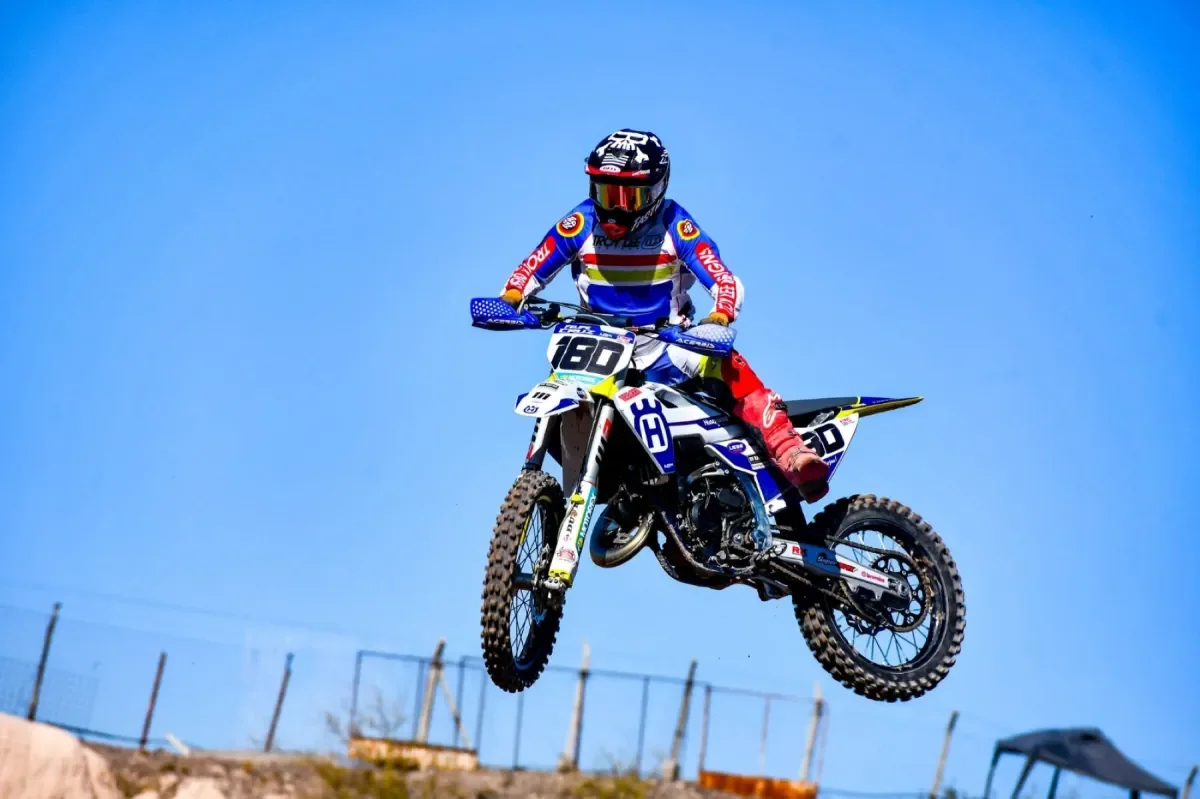 Neuquén se llena de adrenalina: destacados ganadores del motocross argentino