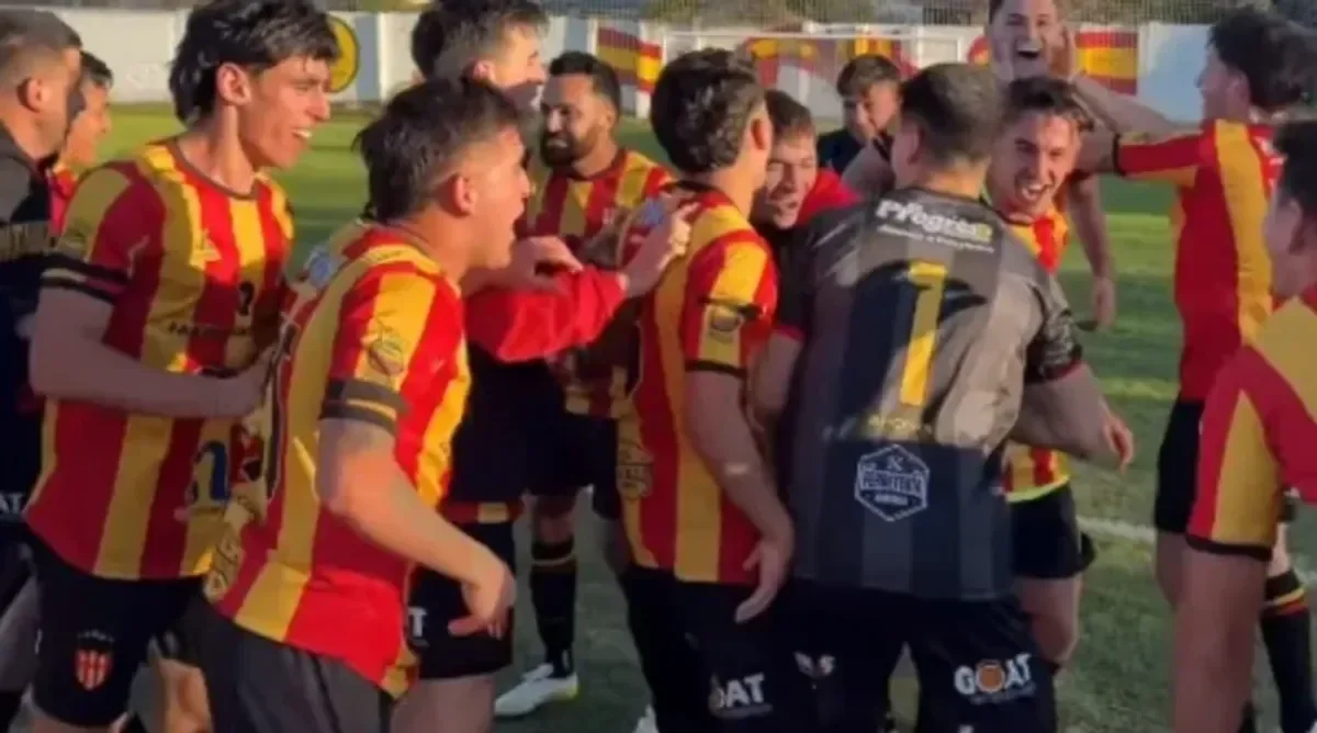 Neuquén se lleva el título de bicampeón en la Liga Paranaense tras un emocionante partido