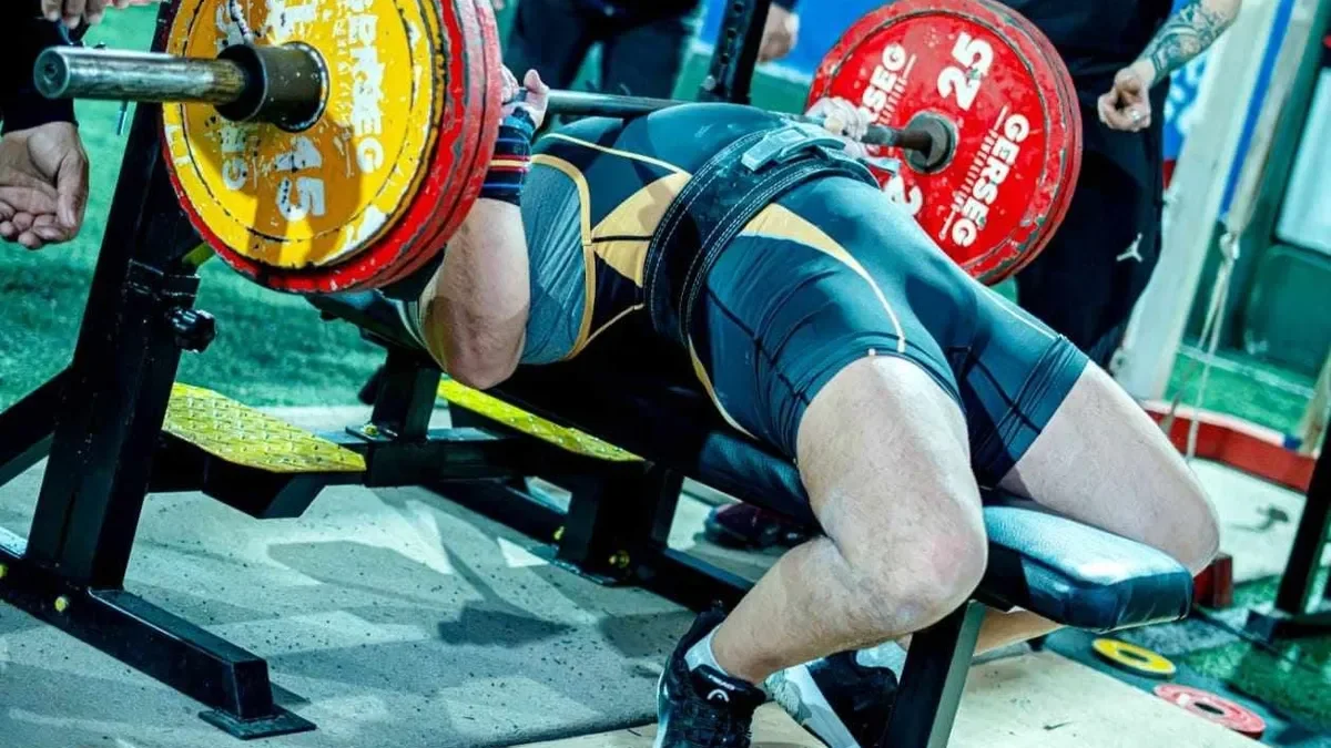 Neuquinos brillan en el Campeonato Argentino de Powerlifting con actuaciones sobresalientes