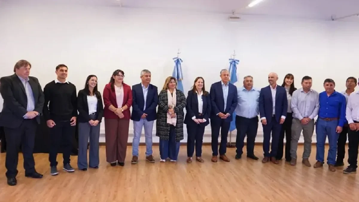 Obras en Neuquén: nueve localidades recibirán financiamiento del Gobierno provincial