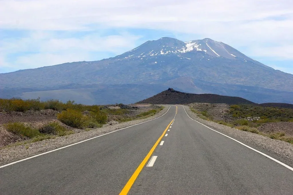 Obras en Neuquén potenciarán la conexión vial con Mendoza y la región