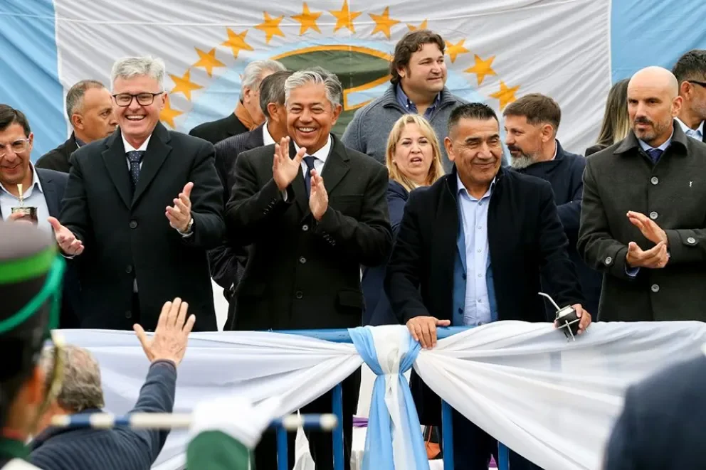 Pavimentación de la ruta 51: mejora en la conexión entre Mari Menuco y ruta 17