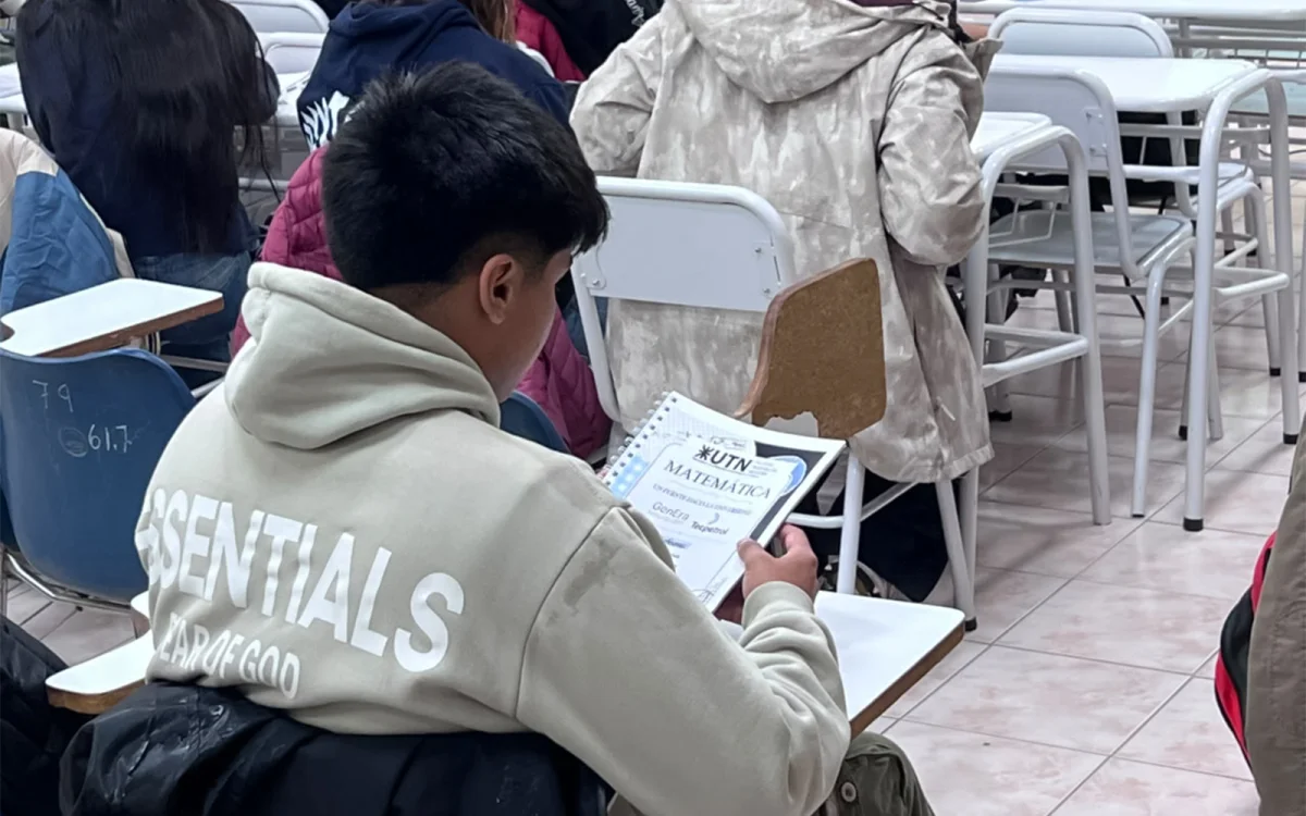Pre Universitario abre sus puertas para estudiantes que buscan ingresar a la universidad