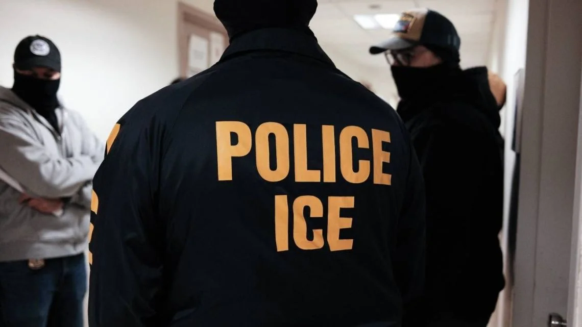 Preocupación internacional por la nueva estrategia de ICE en aeropuertos