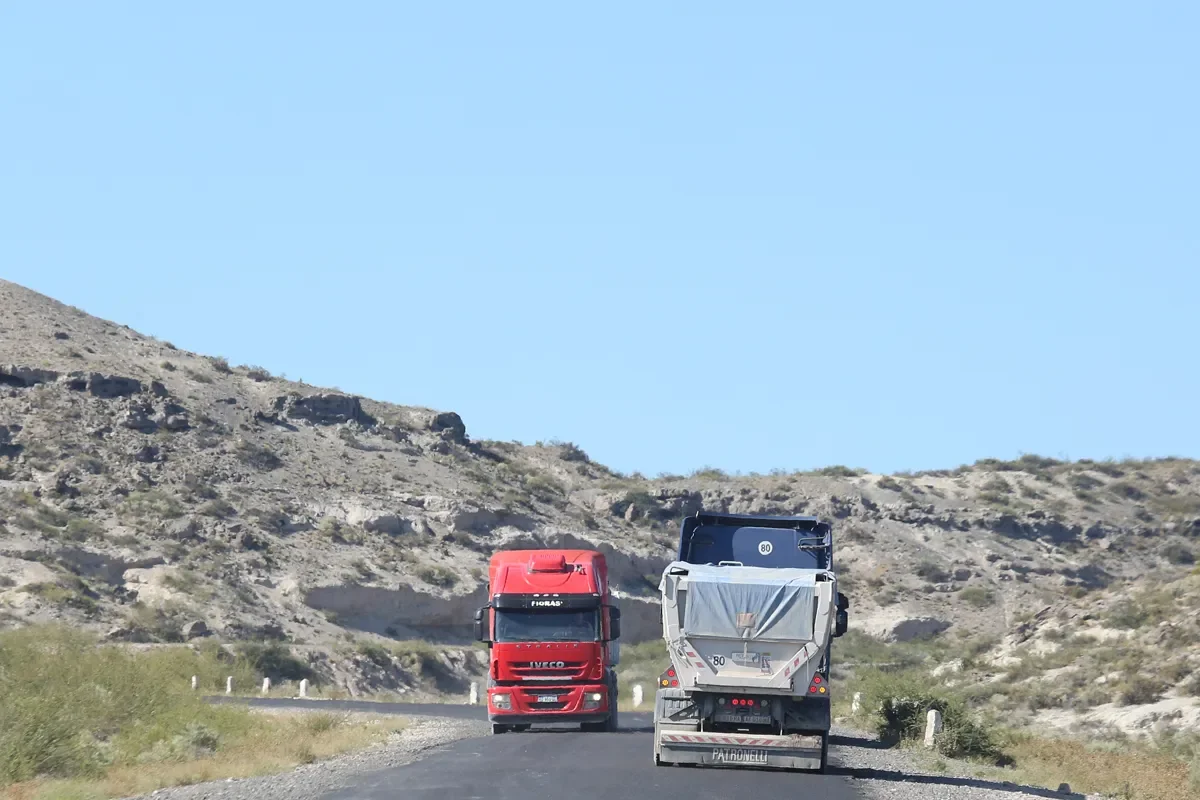 Propuestas para mejorar el transporte de arenas hacia Vaca Muerta generan expectativas en la región
