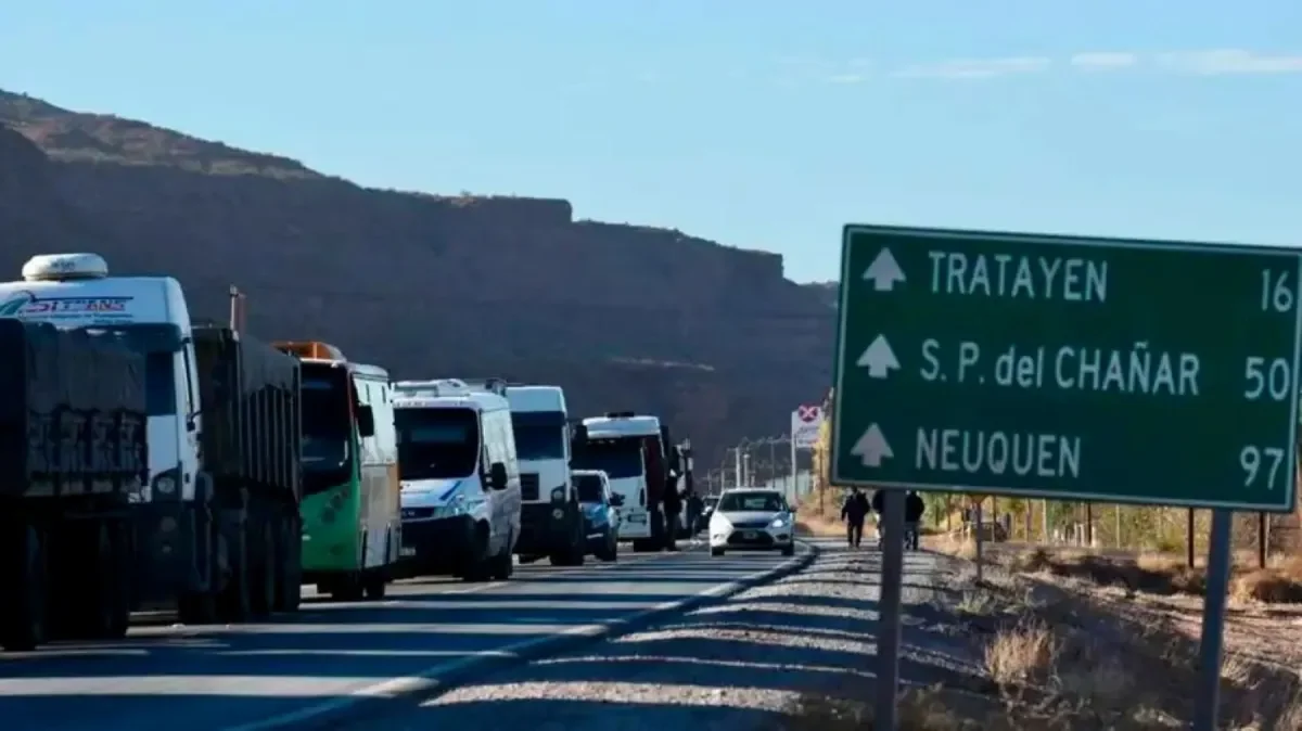 Prueba piloto de bitrenes para el transporte de arenas en Vaca Muerta en Neuquén