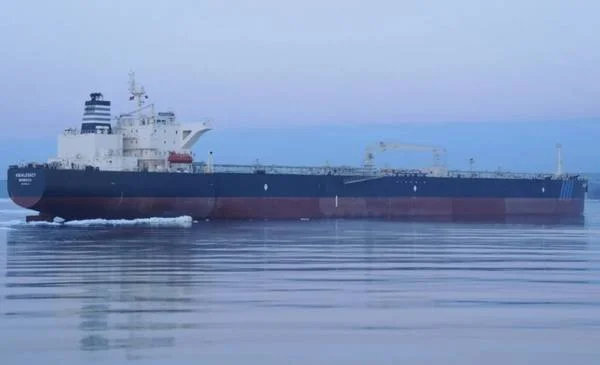 Puerto Rosales alcanza un hito con más de 100 buques en exportación de crudo de Vaca Muerta