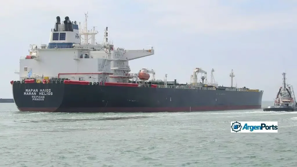 Puerto Rosales alcanza un récord con casi 900 mil barriles de Vaca Muerta en un embarque