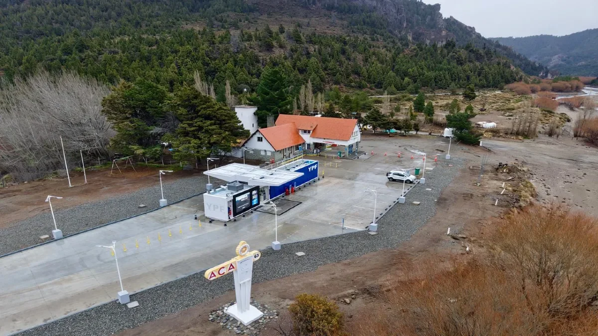 Reabre la estación de servicio en Confluencia Traful, clave para el tránsito en Ruta 237
