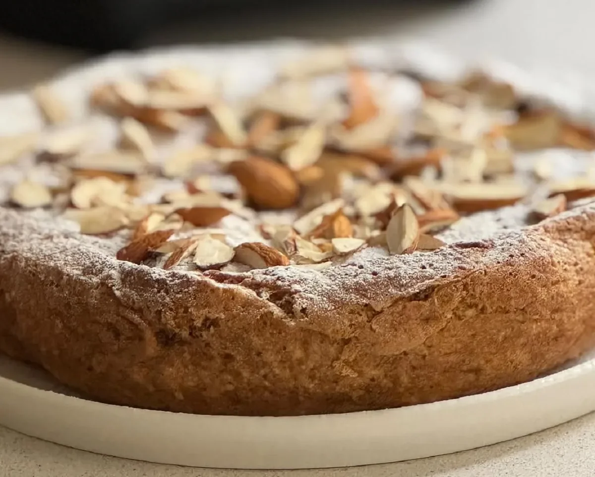 Receta rápida para disfrutar de una deliciosa torta de naranja y almendras