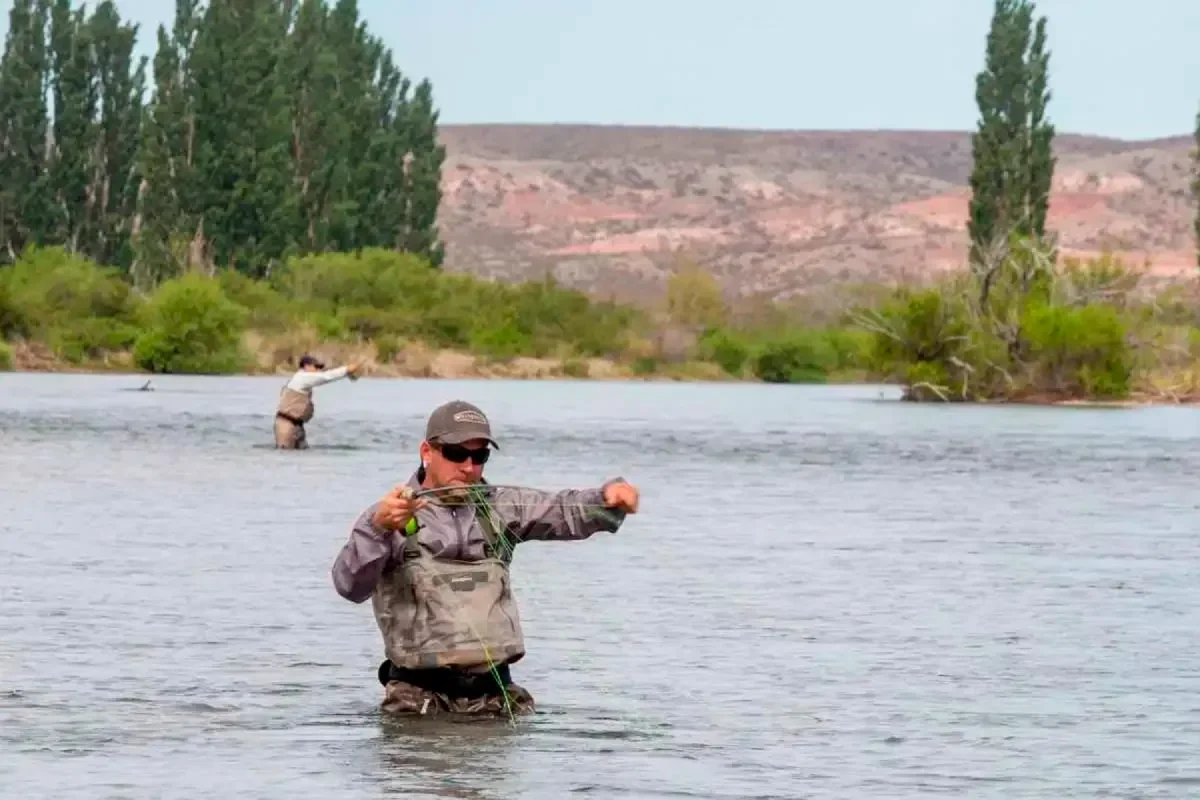 Récord de inscripciones en pesca deportiva en Neuquén durante las primeras horas