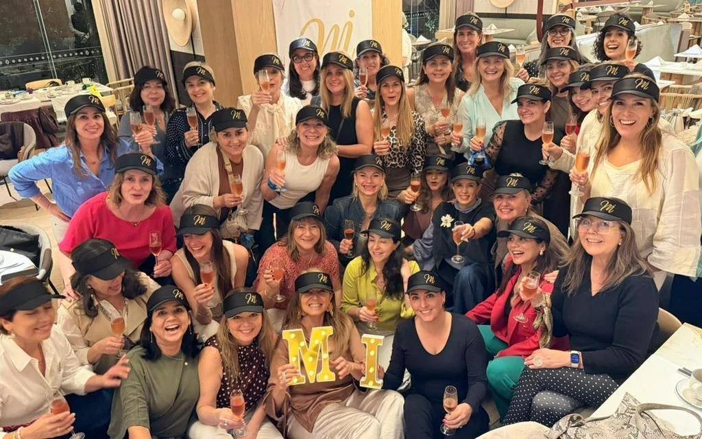 Red internacional conecta a más de 200 mujeres en todo el mundo desde La Plata.