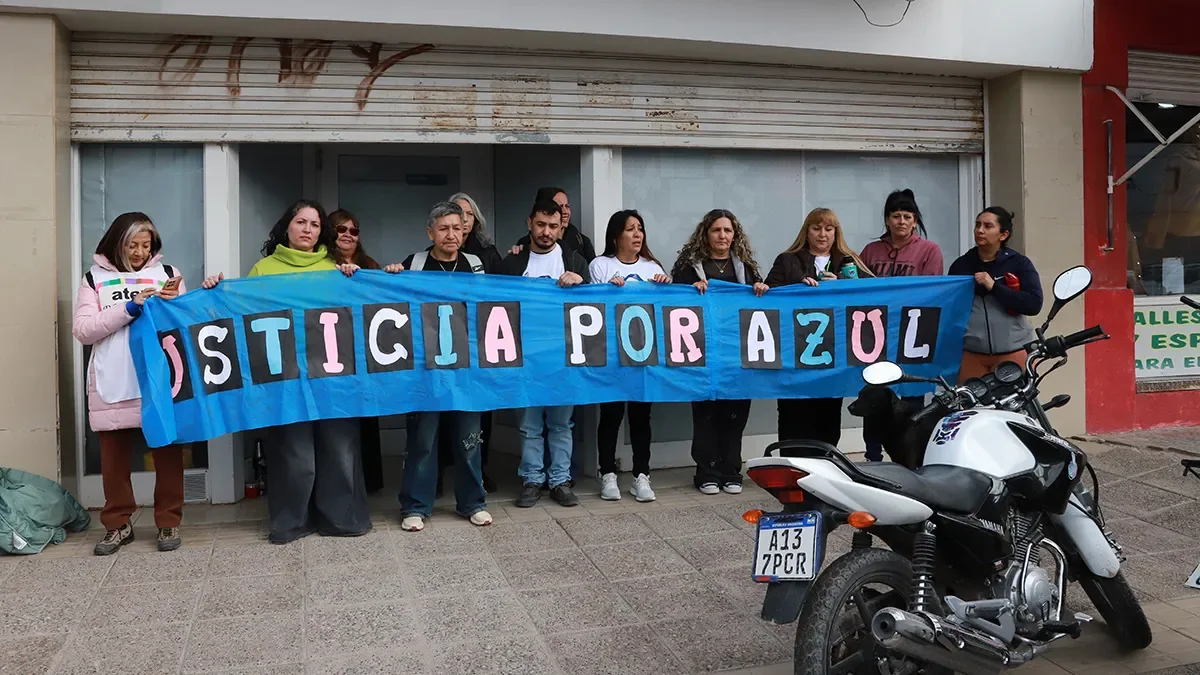 Retiro de estatales por marcha en apoyo a Azul Semeñenko este viernes
