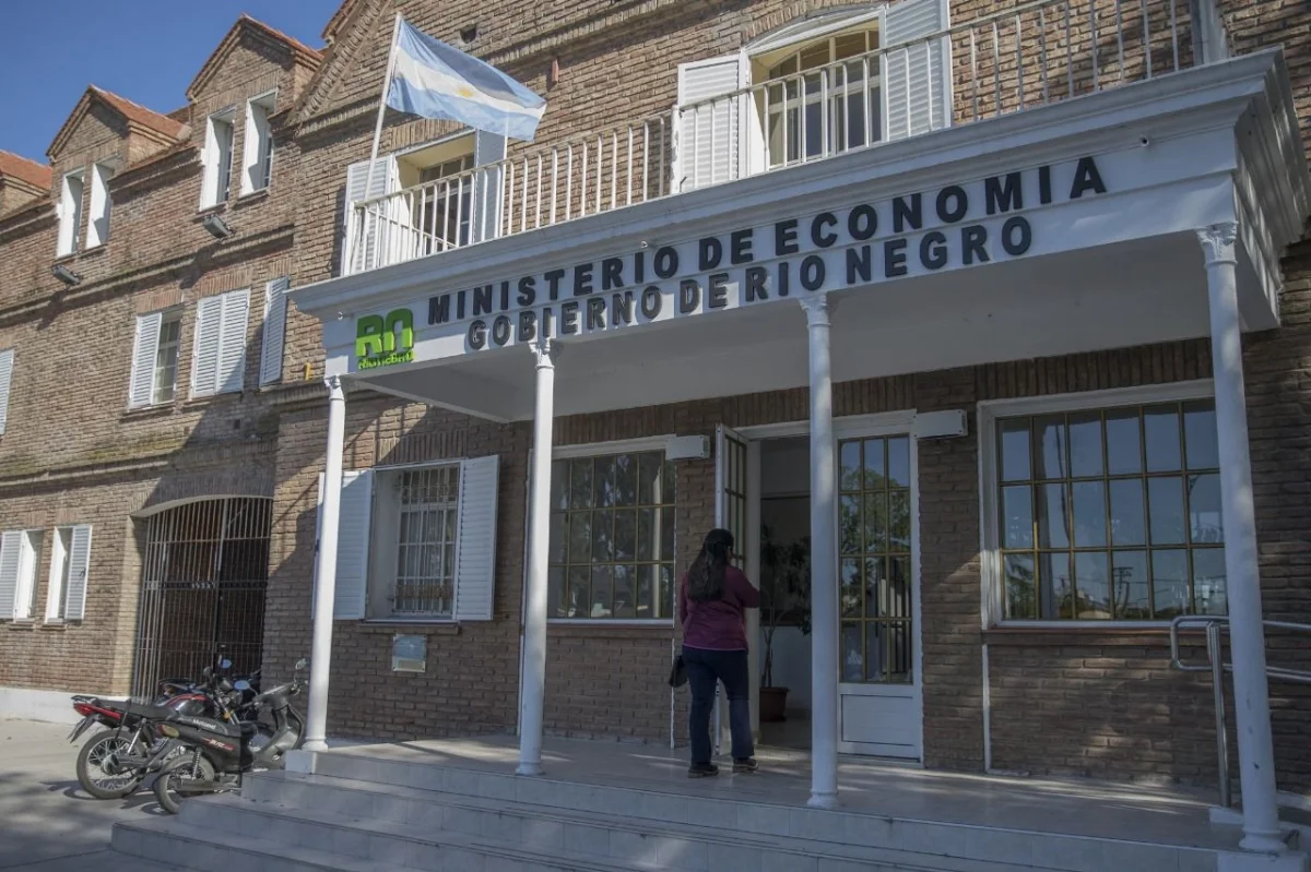 Río Negro atrae inversiones por Vaca Muerta, pero sigue dependiendo de fondos nacionales