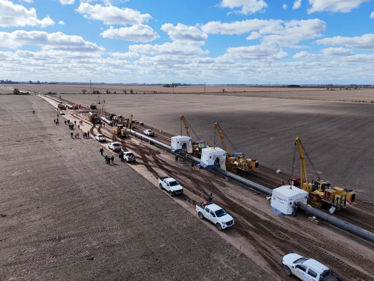 Rocca y Eurnekian impulsan un gasoducto desde Vaca Muerta hacia Brasil