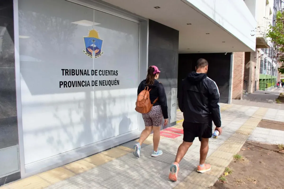 Rolando Figueroa busca fortalecer su influencia en la auditoría del Estado