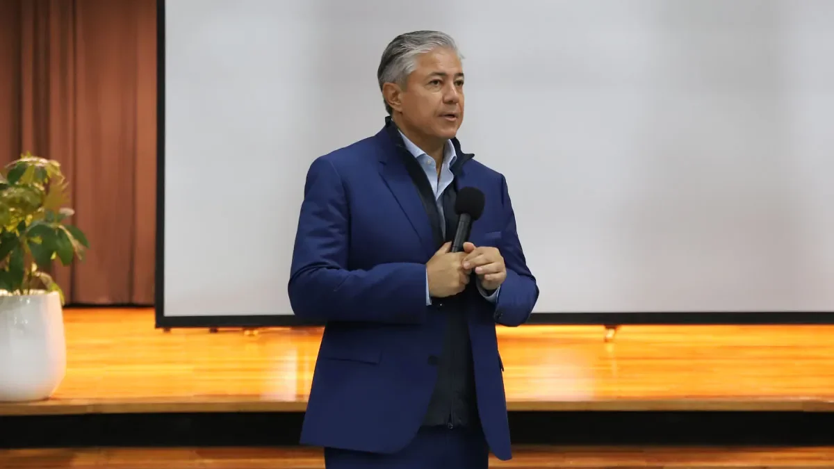 Rolando Figueroa propone un plan innovador para atraer la Copa Davis al Ruca Che