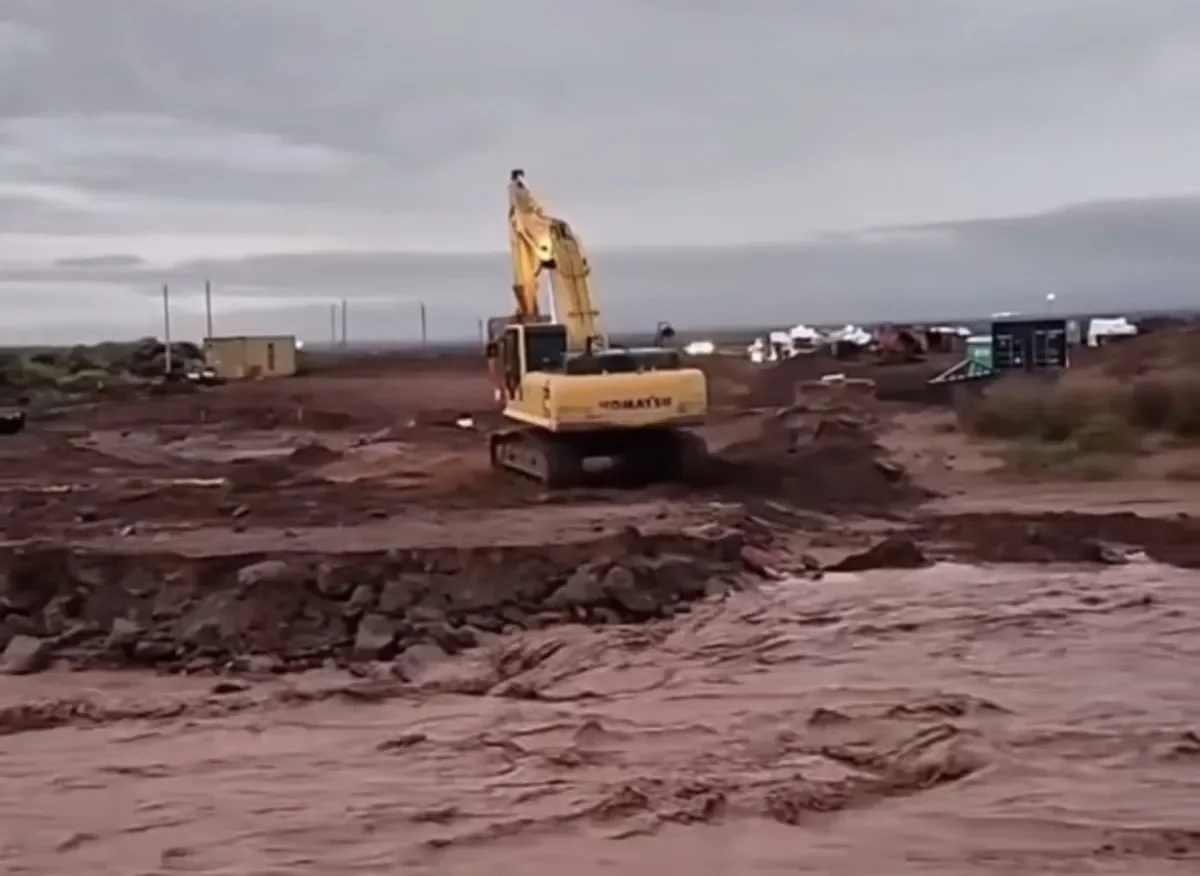 Ruta 5 interrumpida por aumento del caudal del arroyo Carranza: impacto en el acceso a Vaca Muerta