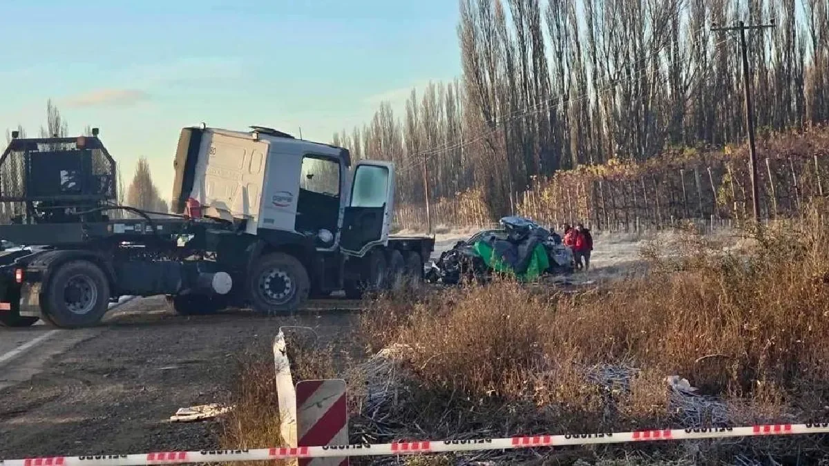 Ruta 7 cerrada por horas tras accidente fatal: complicaciones para acceder a Añelo