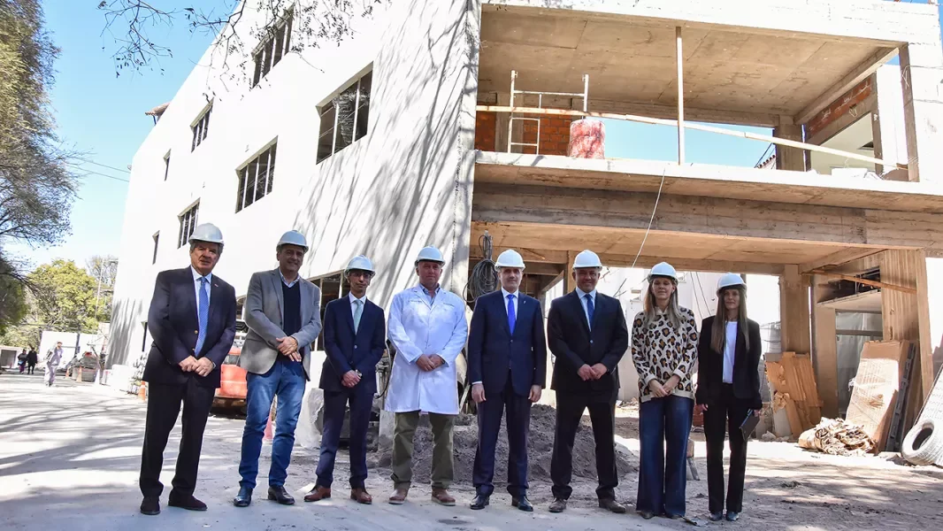 Salta busca financiamiento internacional para modernizar obras y salud pública