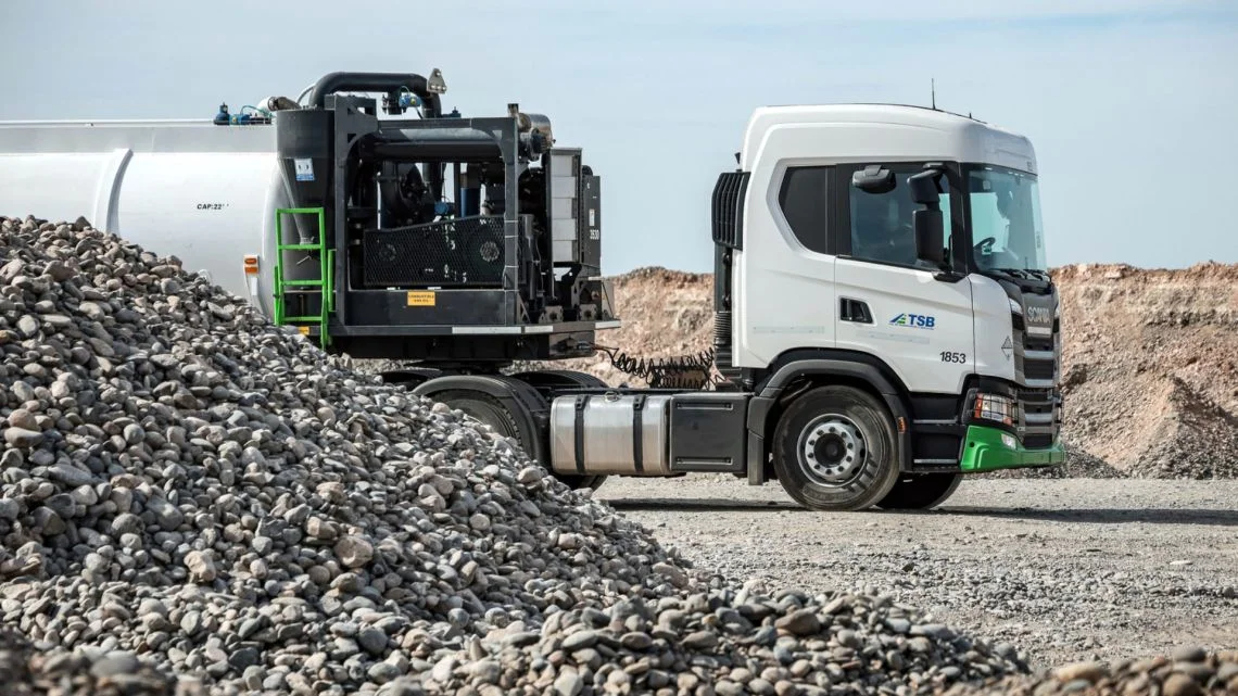 Scania refuerza la flota de TSB con la entrega de 40 camiones para Vaca Muerta