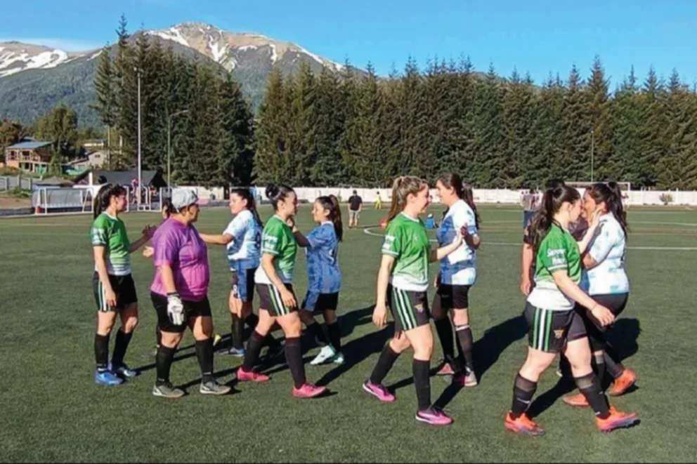 Se abre la inscripción para el torneo provincial de fútbol femenino 8 en Neuquén