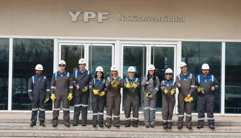 Senadores de varias provincias se reúnen en el Instituto Vaca Muerta para dialogar sobre desarrollo energético