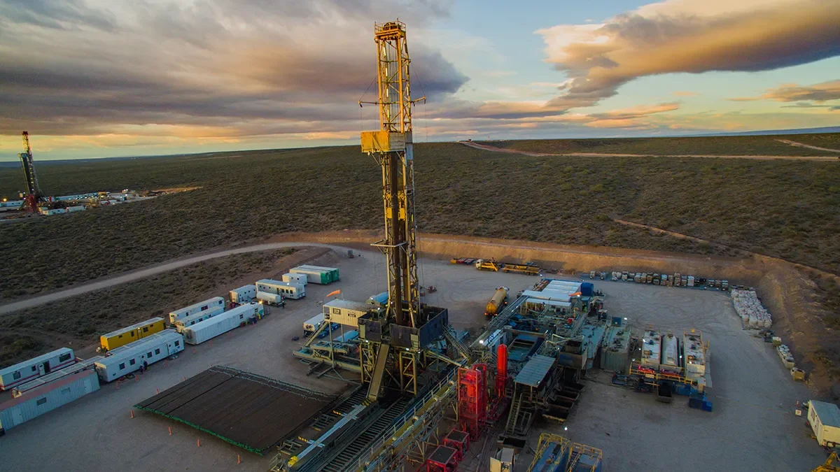 Tecpetrol establece nuevo récord de profundidad en Vaca Muerta con pozo de 6.579 metros