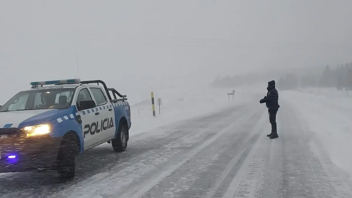 Temporal provoca corte total en la Ruta 43, complicando el acceso al norte neuquino