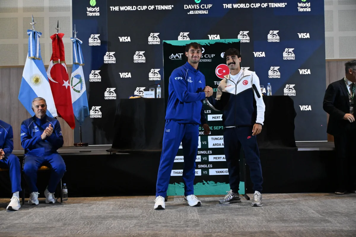 Tirante asegura su lugar en la Copa Davis tras vencer a Navone en Neuquén