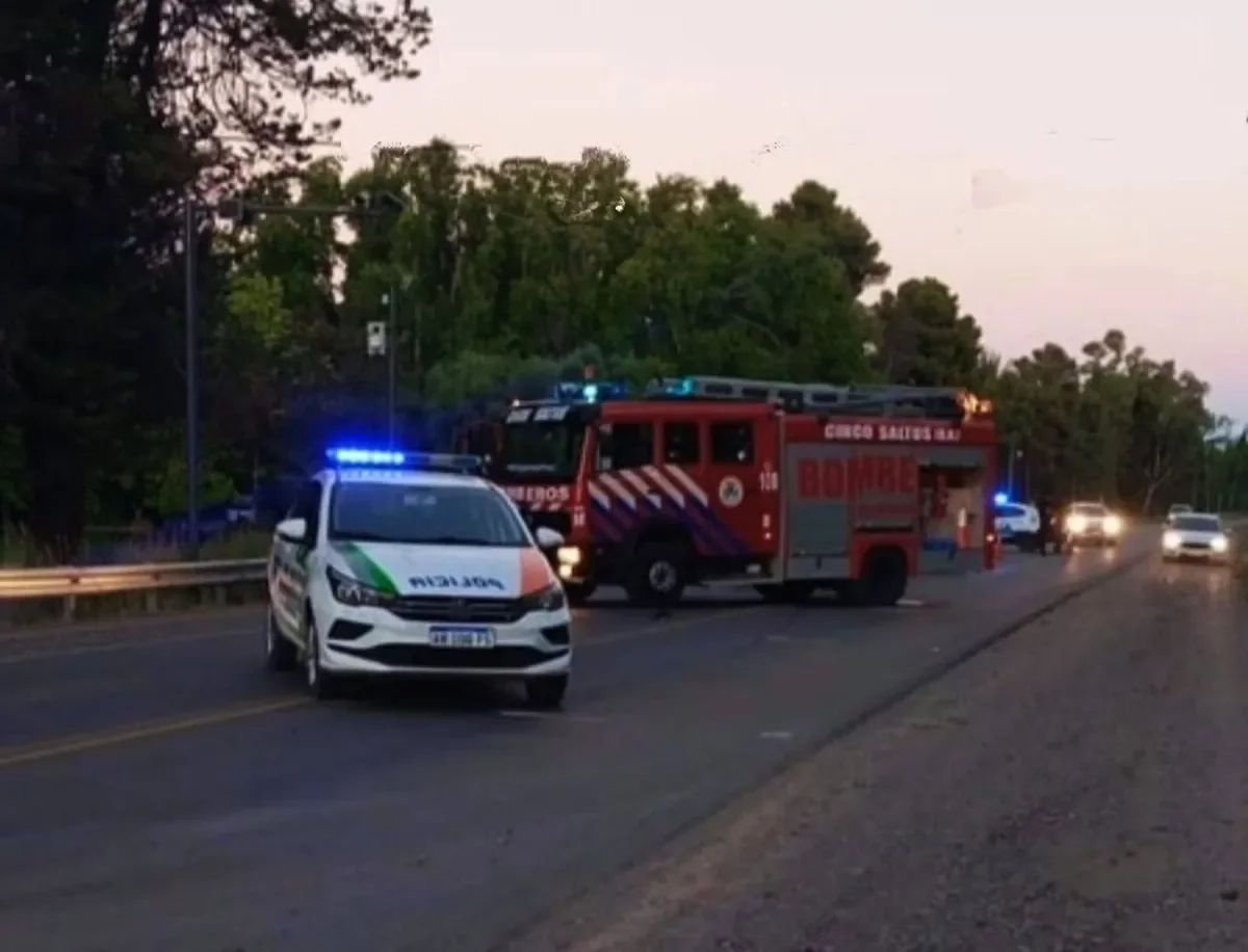 Tragedia en Cinco Saltos: dos fallecidos en choque frontal en Ruta 151