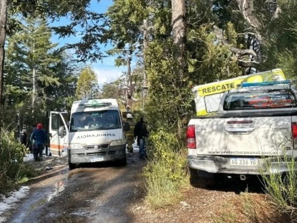 Tragedia en el Nahuel Huapi: una nena fallece y su madre resulta herida tras despiste vehicular