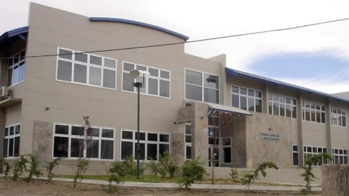 Tragedia en el norte de Neuquén: un niño muere y su madre resulta herida en accidente