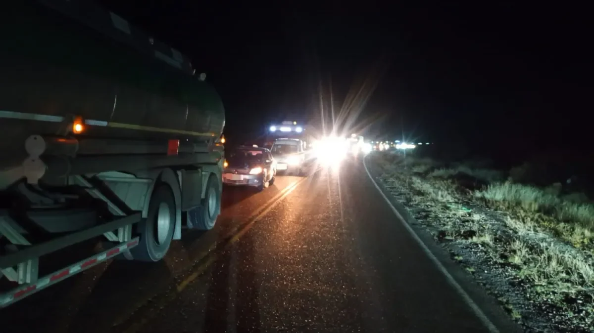 Trágico accidente en Ruta 22 cobra la vida de un conductor cerca de Chimpay