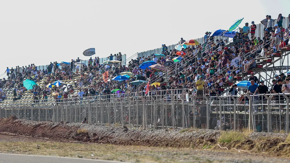 Turismo Carretera deslumbró en Neuquén: un sábado lleno de adrenalina y emoción