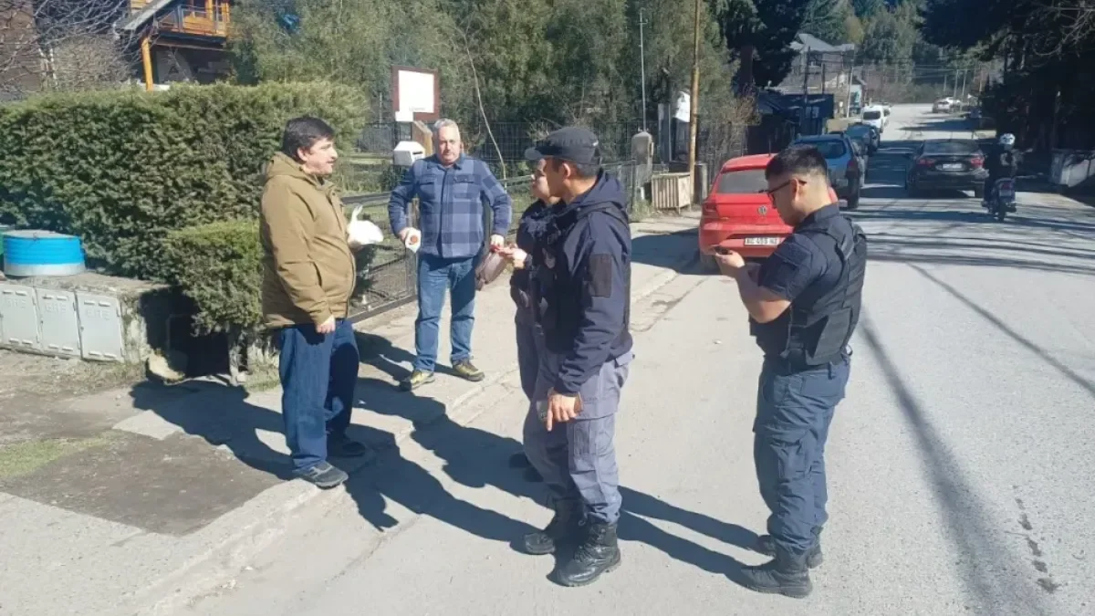 Un hombre regresa a casa sin su auto tras un insólito episodio en Villa La Angostura