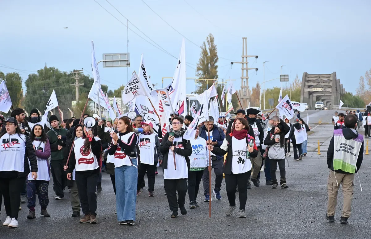 Unter continúa en paro: reclamos por salarios y condiciones laborales sin respuesta clara del Gobierno