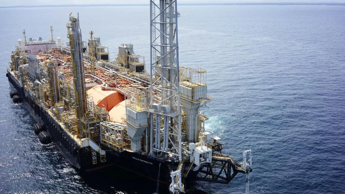 Vaca Muerta expande su influencia: Argentina firma contrato histórico de exportación de GNL