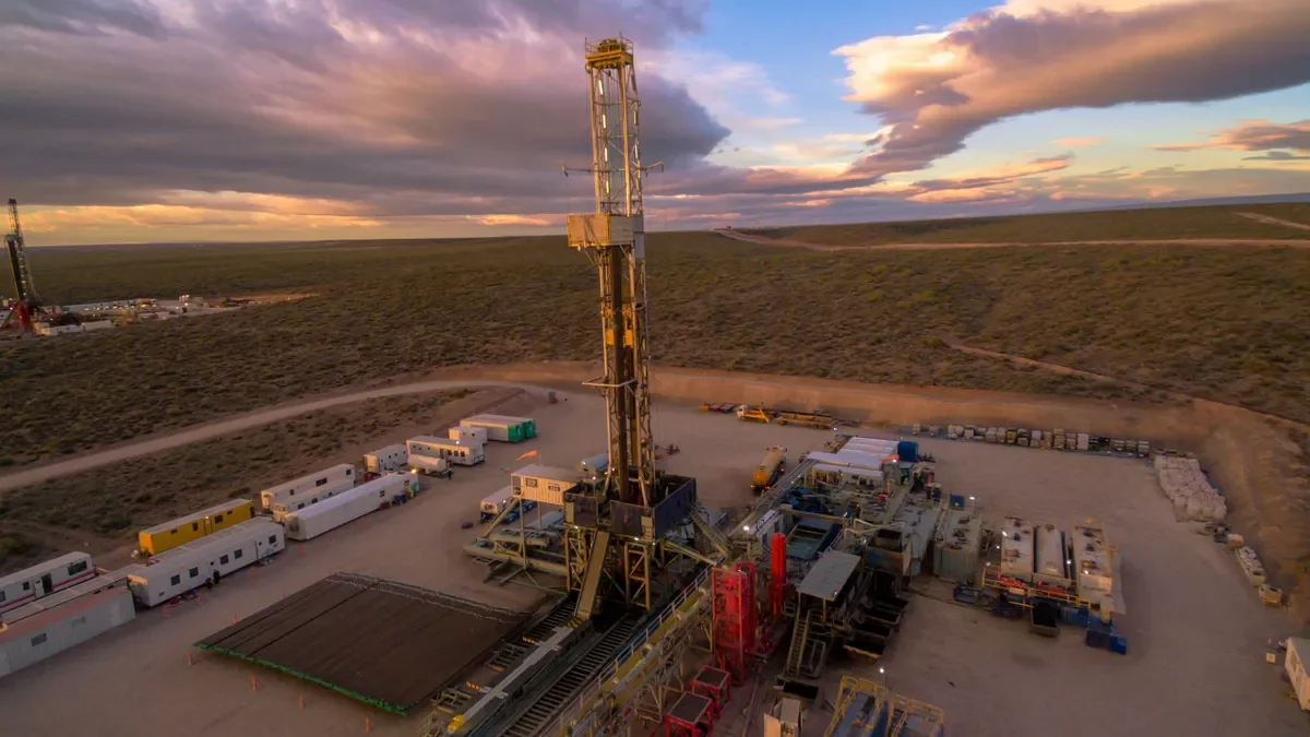 Vaca Muerta impulsa la economía: aumento en producción y exportaciones de petróleo