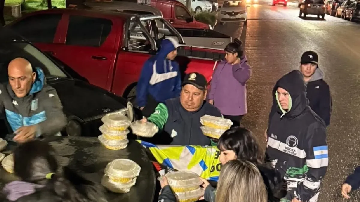 Varados en Vaca Muerta reciben viandas y pasajes para regresar a sus provincias