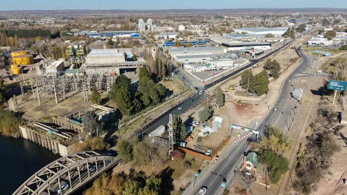 Votación en marcha para renombrar la Avenida Mosconi: se presentan 10 propuestas