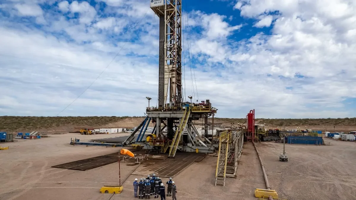 YPF alcanza récord de producción shale con 245.000 barriles diarios y ganancias millonarias