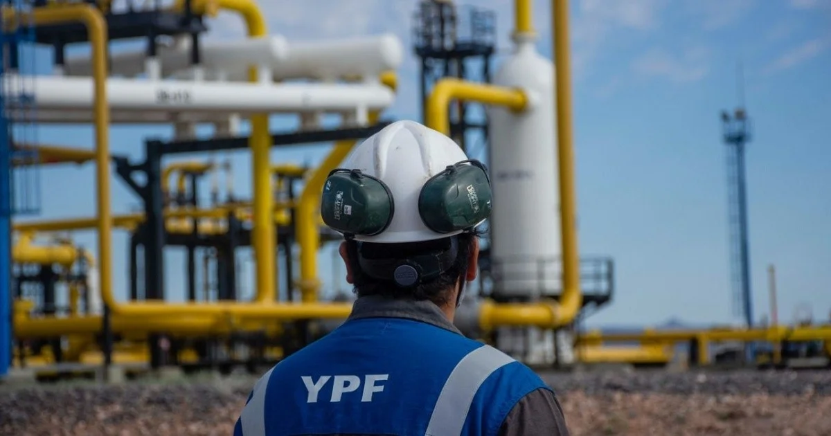 YPF busca autorización para exportar gas natural licuado desde Vaca Muerta