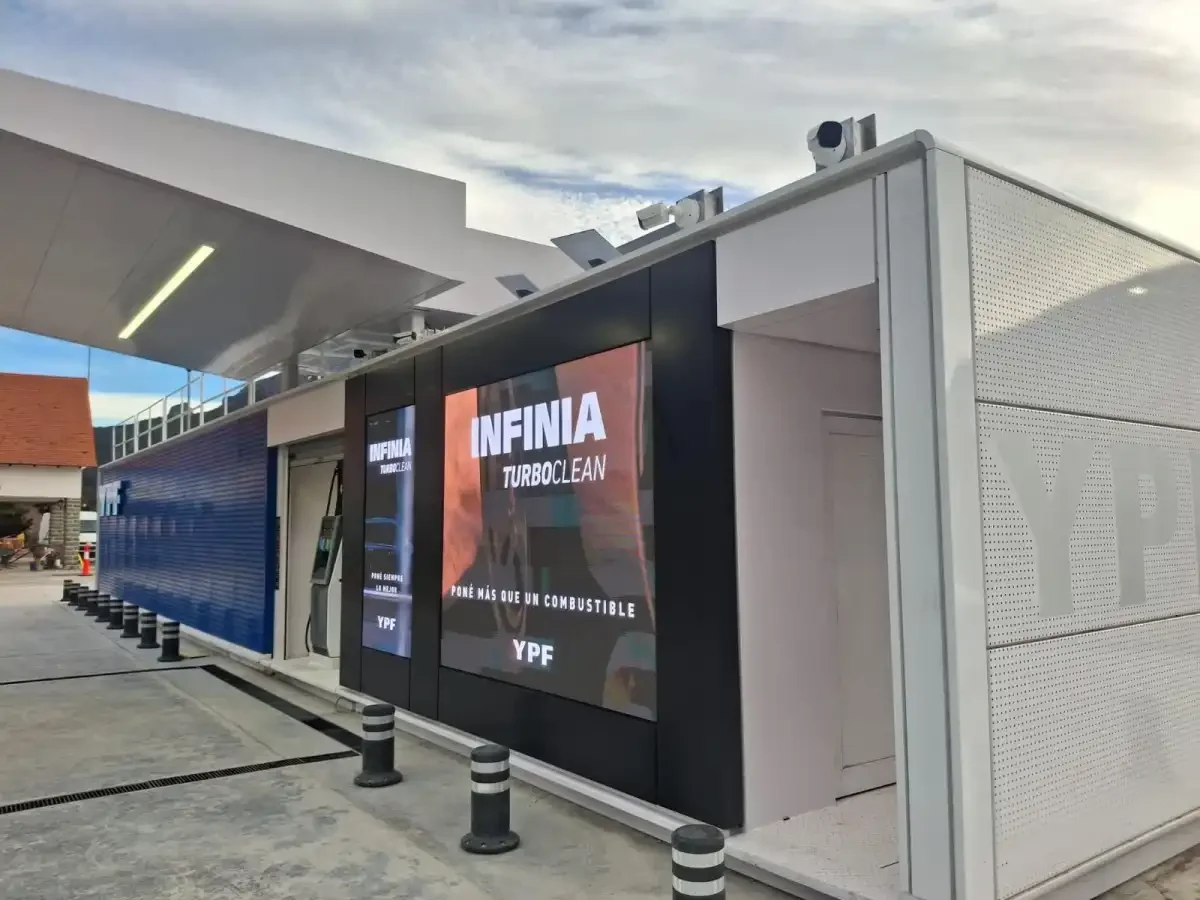 YPF despliega su modelo de Estación de Cercanía en el ingreso al Parque Nacional Nahuel Huapi