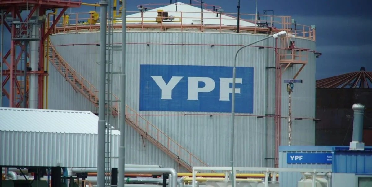 YPF sube los precios de combustibles desde este sábado por tensiones internacionales