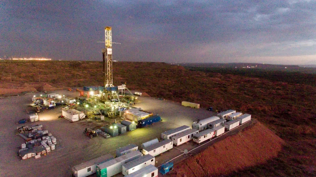 YPF supera límites en Vaca Muerta con pozos slim de 4.770 metros de rama lateral