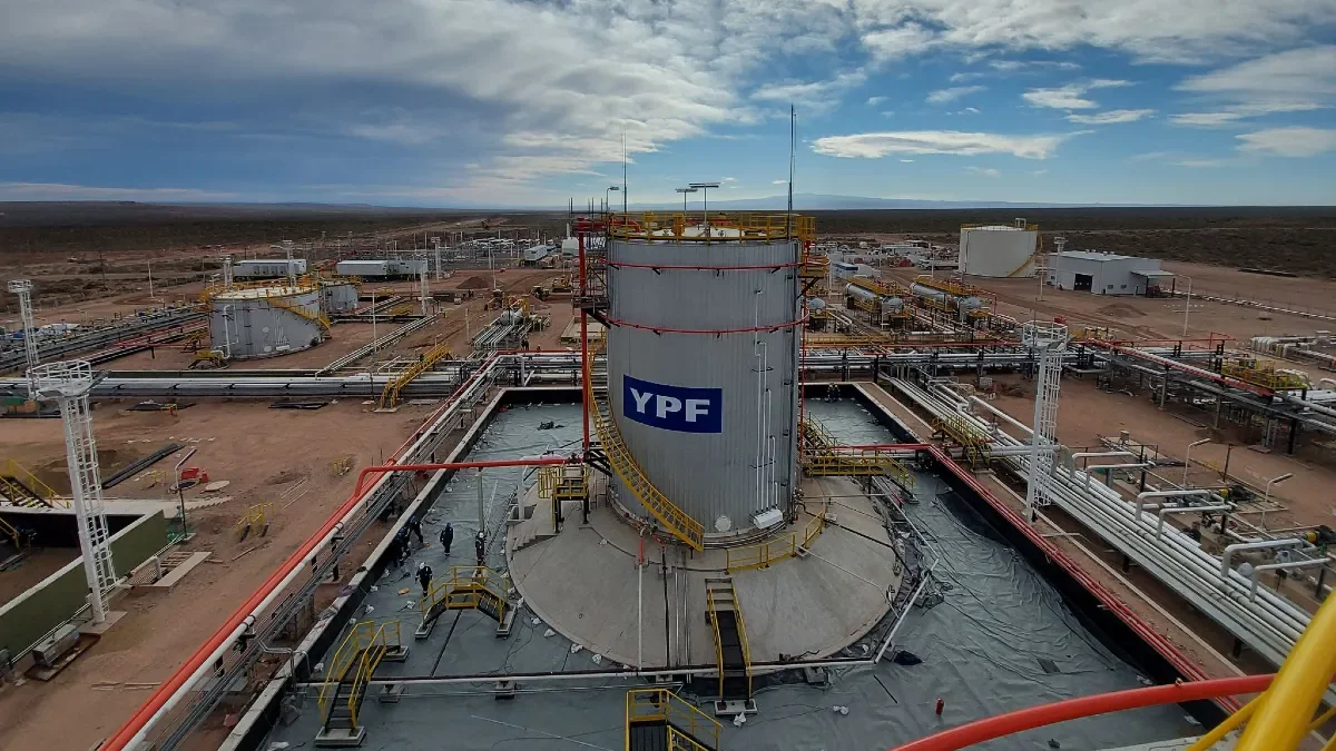 YPF y Pluspetrol lanzan innovador proyecto en La Escalonada para potenciar Vaca Muerta