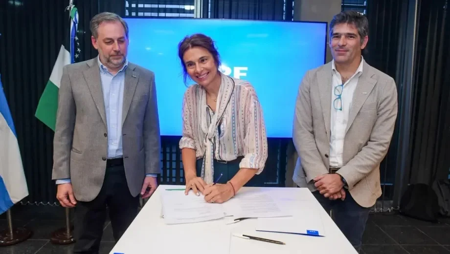 YPF y Río Negro impulsan inclusión de empresas locales en megaproyecto de Vaca Muerta