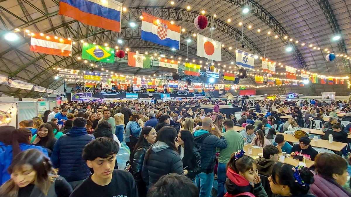 Zapala celebra la Fiesta del Inmigrante con más de 40 puestos y Claudia Villafañe como invitada especial