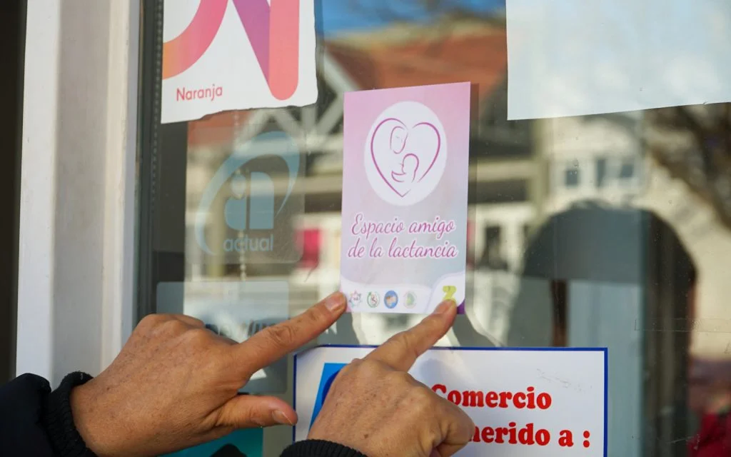 Zapala promueve la lactancia materna con actividades de concientización y capacitación